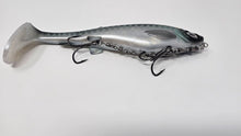 Load image into Gallery viewer, Lure Stingers for Shads 21-26cm - Shallow Screw Kits - Lure Rigging - Fishing Lures Ltd
